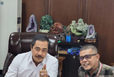 Foto : Teuku Yudhistira Ketum IWO (kanan) bersama Wakapolri Komjen Agus Andrianto (kiri), Dok/RNC.
