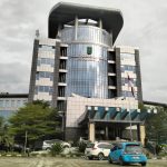 Foto : Kator PUPR Provinsi Riau Saat Di Geledah KPK (20/01/2025).