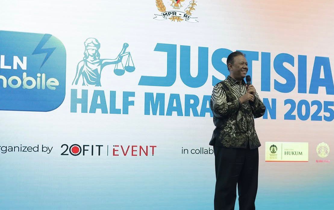Foto : Dir LHC PLN Yusuf Didi Setiarto saat menyampaikan kata sambutan di launching even Justisia Half Marathon 2025 di Gedung DPR MPR yang disponsori PLN. (Dok/RNC).