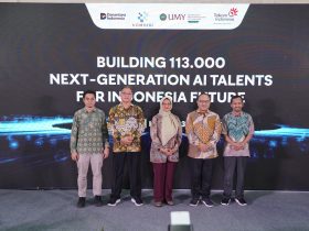 Foto : Direktur Utama Telkom Dian Siswarini saat acara Digistar Connect : Building 113.000 Next Generation AI Talents for Indonesia’s Future di Universitas Muhammadiyah Yogyakarta (UMY) pada Kamis (23/10).