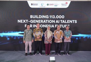 Foto : Direktur Utama Telkom Dian Siswarini saat acara Digistar Connect : Building 113.000 Next Generation AI Talents for Indonesia’s Future di Universitas Muhammadiyah Yogyakarta (UMY) pada Kamis (23/10).