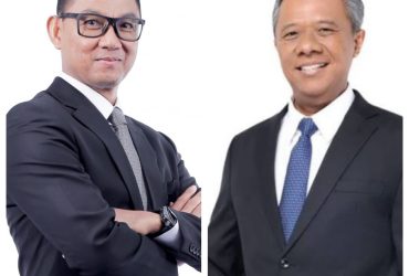 Caption: Dirut PLN Darmawan Prasodjo dan Direktur LHC Yusuf Didi Setiarto.